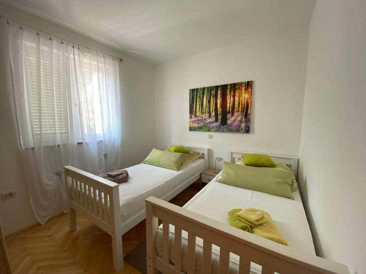 Molnar Apartment Premantura Exterior foto